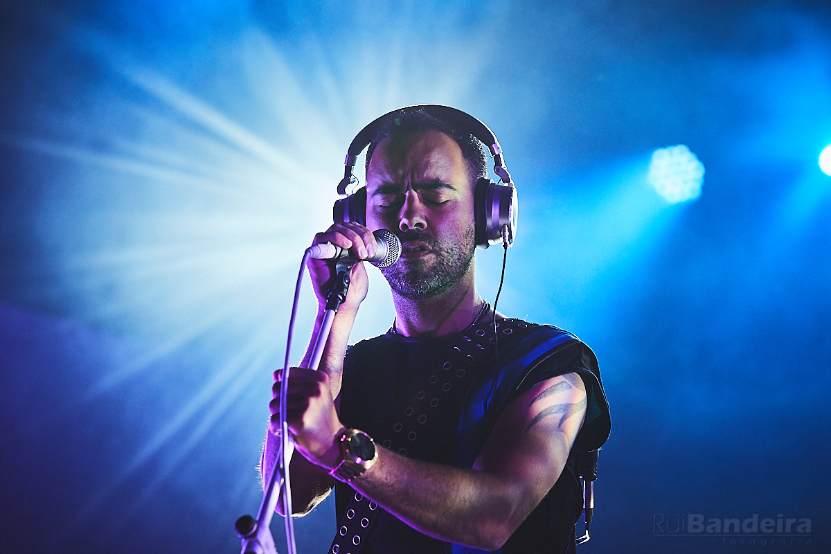 Amor Electro in Afurada 33 Amor%20Elecrto Afurada%40Rui%20Bandeira%20Fotografia 04A8647 Rui Bandeira Fotografia Fotografia de produto e comercial - Fotografia de concertos Amor Electro in Afurada
