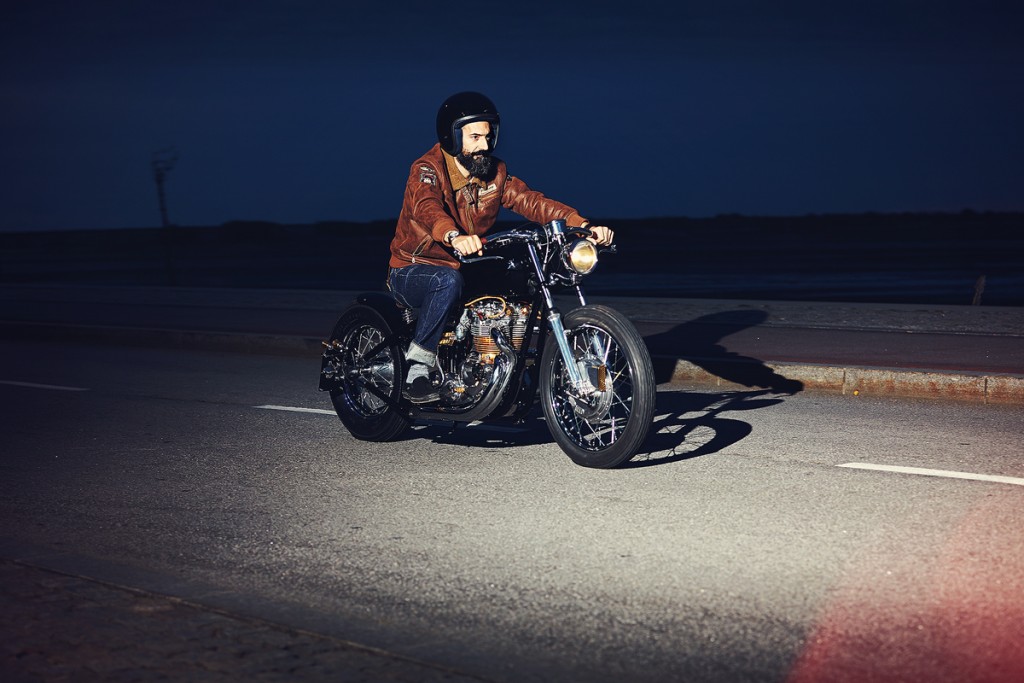 T120R Bobber "Elvira" 36 12 09 2015 3695II Rui Bandeira Fotografia Fotografia de produto e comercial - Fotografia de concertos T120R Bobber "Elvira"