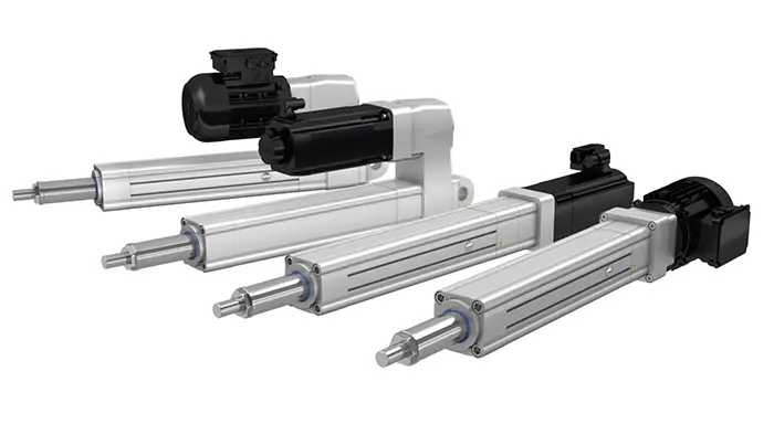 atuadores lineares CASM-100 Os atuadores lineares CASM-100 incorporam motores assíncronos ou síncronos e, opcionalmente, redutores com engrenagens retas ou uma correia dentada e uma flange intermédia. Os fusos de esferas e os fusos de rolos são utilizados como acionamentos lineares (Foto:Schaeffler).