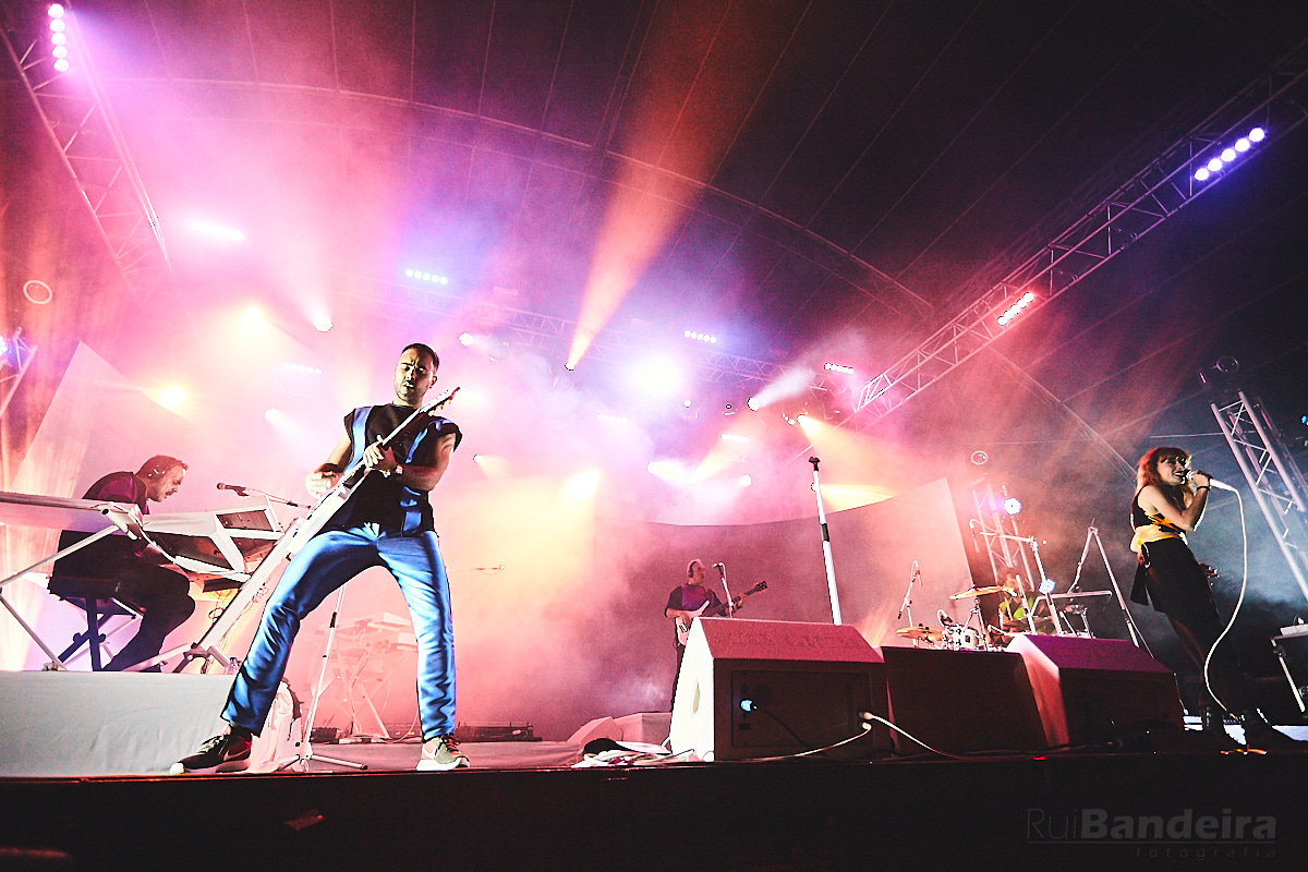 Amor Electro in Afurada 49 Amor%20Elecrto Afurada%40Rui%20Bandeira%20Fotografia MG 0857 Rui Bandeira Fotografia Fotografia de produto e comercial - Fotografia de concertos Amor Electro in Afurada