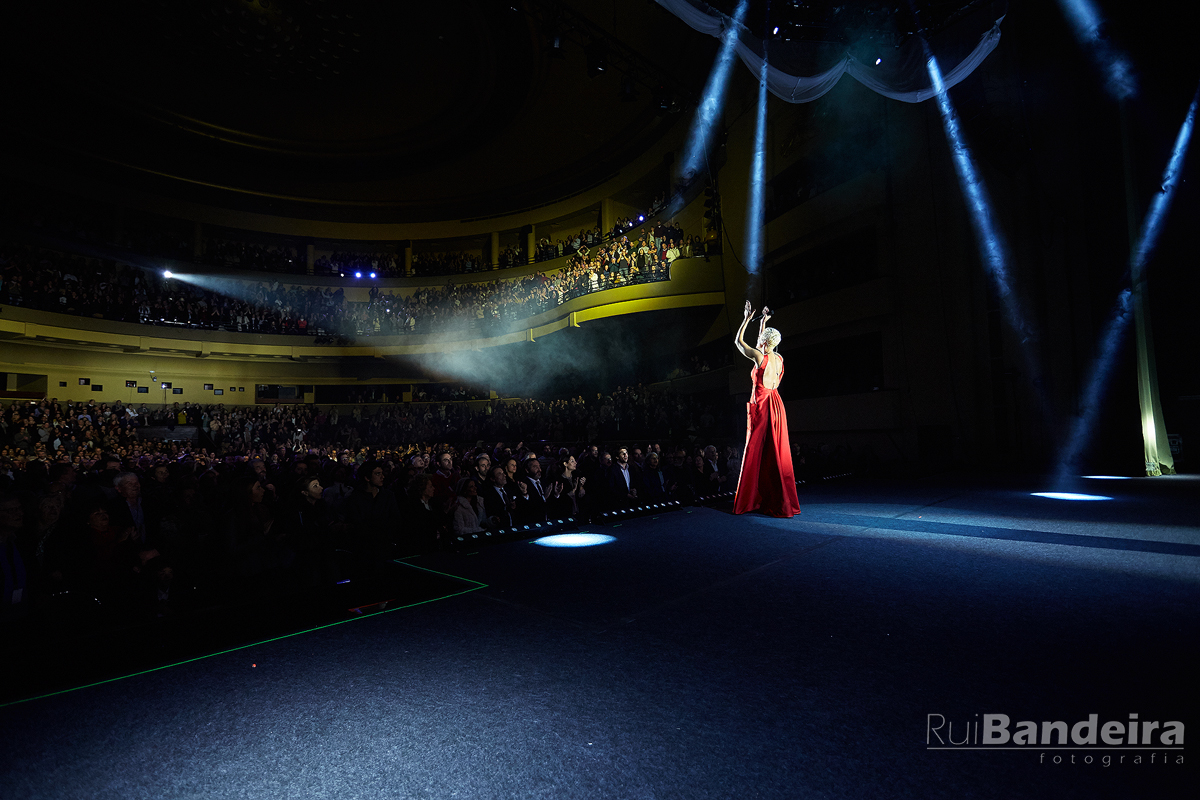 Mariza - Mundo 360º at Coliseu do Porto 45 Rui%20Bandeira%20Fotografia Mariza Coliseu%20do%20Porto MG 6031 Rui Bandeira Fotografia Fotografia de produto e comercial - Fotografia de concertos Mariza - Mundo 360º at Coliseu do Porto