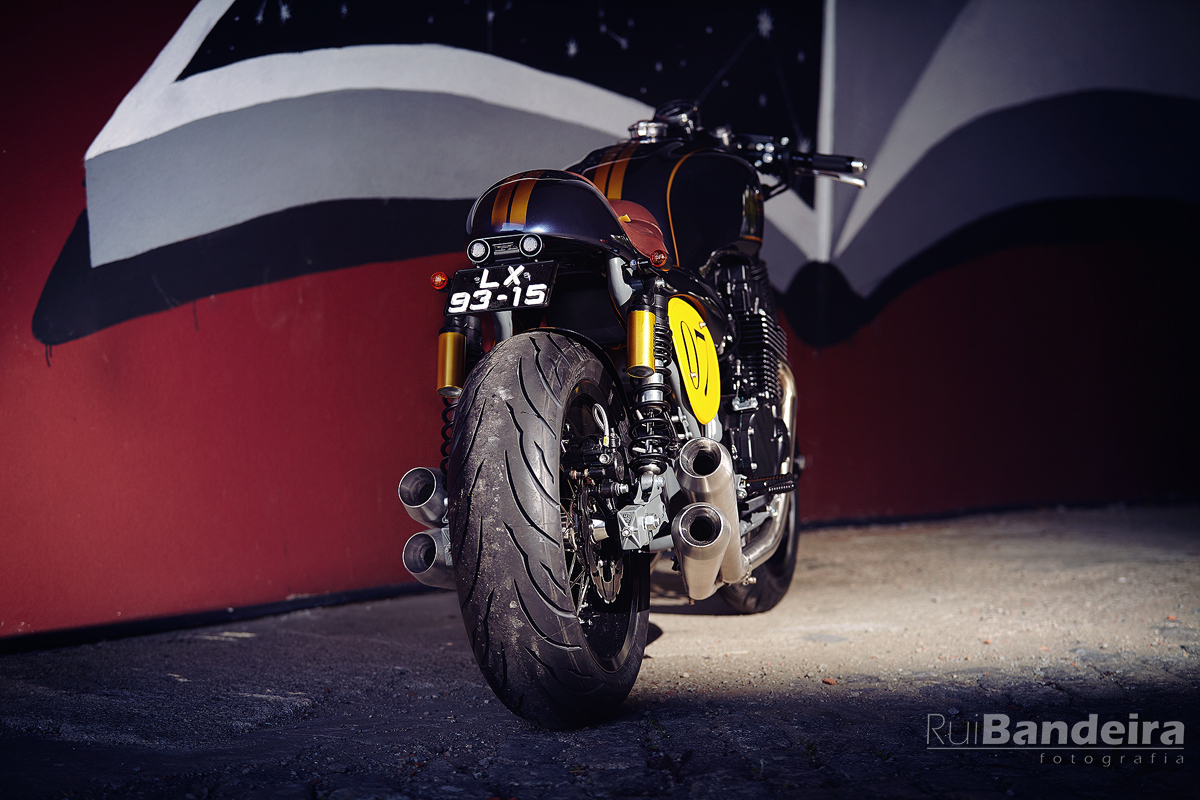 it roCkS bikes - Gravedigger Special Edition Classic 17 cafe racer Gravedigger Special Edition Classic motos bike itrocksbikes fotografia motos porto fotografia de produto Imagem e Marca Rui Bandeira 2 Rui Bandeira Fotografia Fotografia de produto e comercial - Fotografia de concertos it roCkS bikes - Gravedigger Special Edition Classic