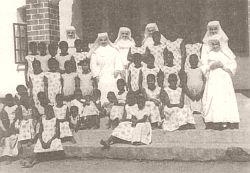 1967: Casa das Irms na Misso N S da Conceio, Invinha, Guru (Ir. Palmira Herdia, Madre Geral, Ir. M de Natal, Acompanhante da Madre Geral, Ir. Jacinta)