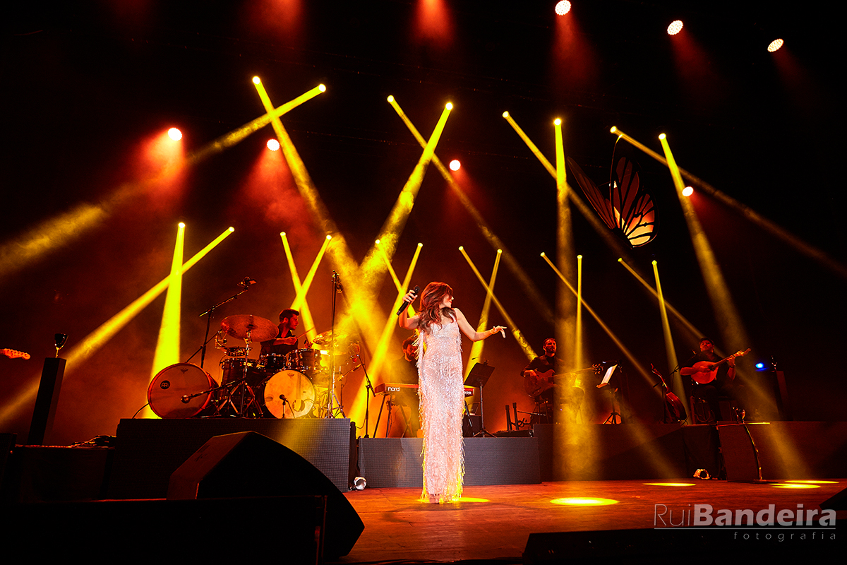 DVD Moura 15 Rui%20Bandeira%20Fotografia Ana%20Moura Coliseu%20Porto2016 MG 9 Rui Bandeira Fotografia Fotografia de produto e comercial - Fotografia de concertos DVD Moura
