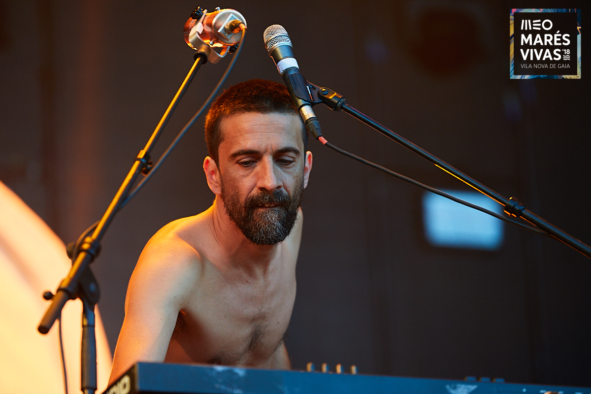Meo Mares Vivas 2018 27 manel%20cruz MEO%20MARES%20VIVAS%202018%40Rui%20Bandeira%20Fotografia 04A2894 Rui Bandeira Fotografia Fotografia de produto e comercial - Fotografia de concertos Meo Mares Vivas 2018