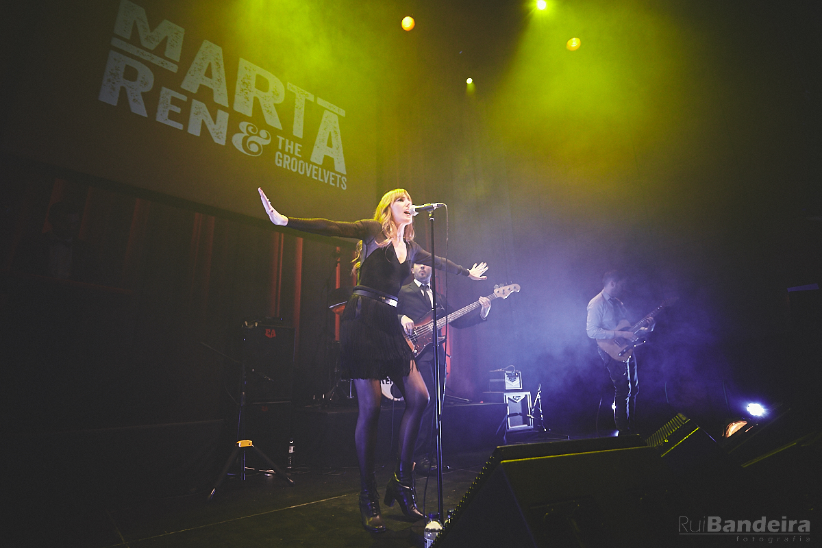 Marta Ren & the Groovelvets at Casa da Musica 9 Rui%20Bandeira%20Fotografia MG 5438 Rui Bandeira Fotografia Fotografia de produto e comercial - Fotografia de concertos Marta Ren & the Groovelvets at Casa da Musica