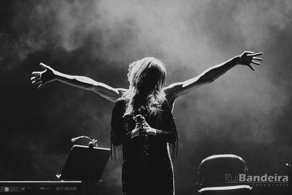 Ana Moura- “Moura Tour” 8 Ana%20Moura%20Porto%20dia1 Rui%20Bandeira%20Fotografia MG 4772 Rui Bandeira Fotografia Fotografia de produto e comercial - Fotografia de concertos Ana Moura- “Moura Tour”