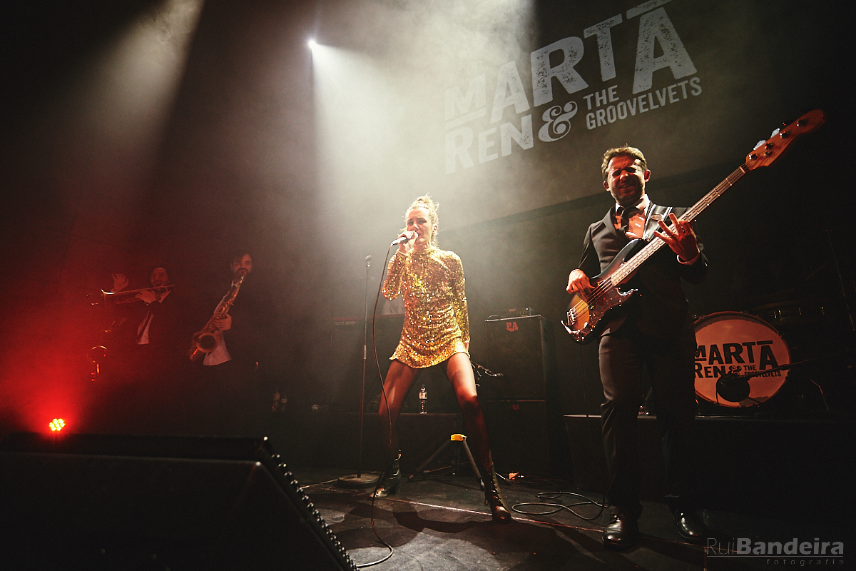 Marta Ren & the Groovelvets at Casa da Musica 43 Rui%20Bandeira%20Fotografia MG 6338 Rui Bandeira Fotografia Fotografia de produto e comercial - Fotografia de concertos Marta Ren & the Groovelvets at Casa da Musica