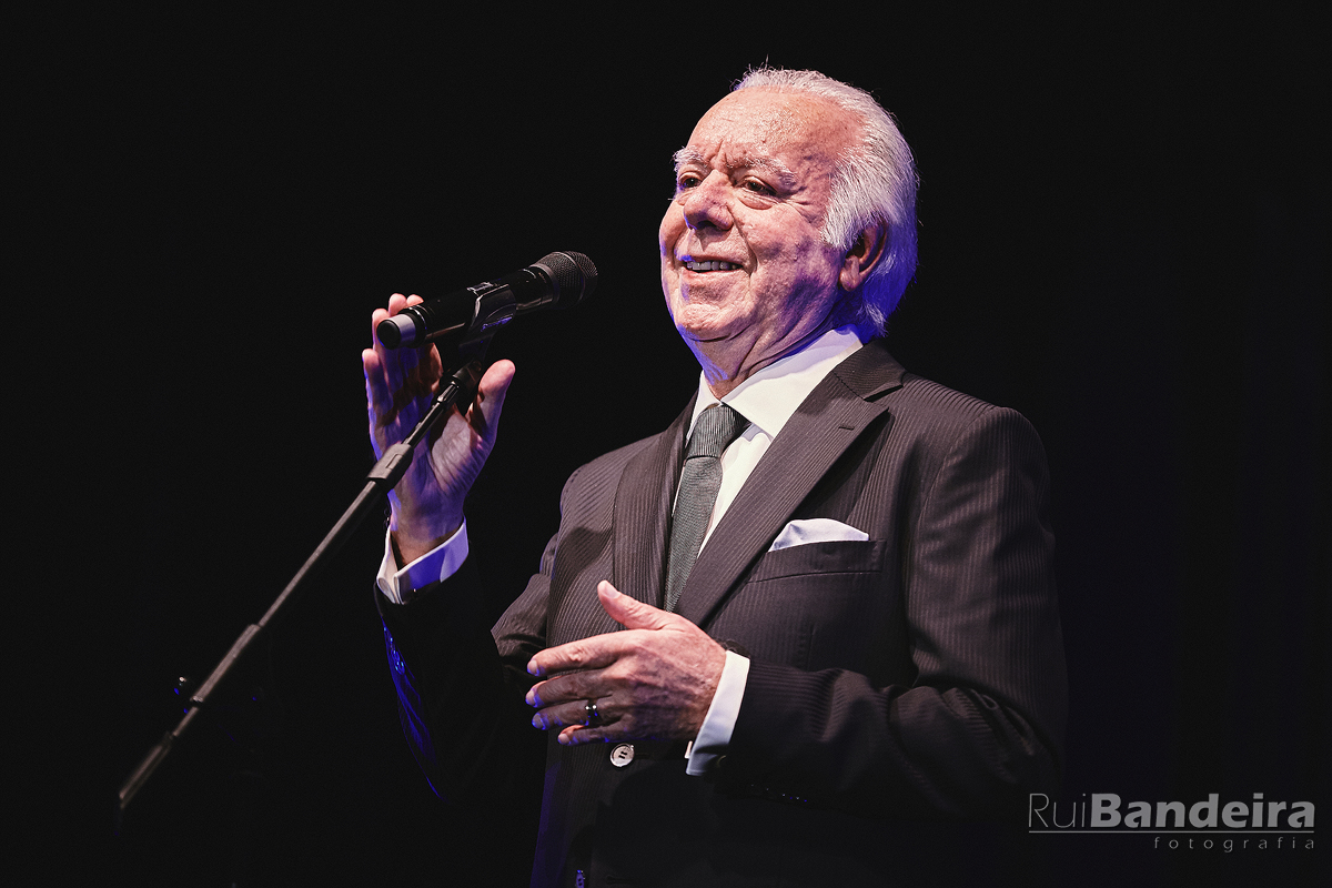 Carlos do Carmo at Guimarães 1 Rui%20Bandeira%20Fotografia Carlos%20do%20Carmo%20Guimaraes MG 6940 Rui Bandeira Fotografia Fotografia de produto e comercial - Fotografia de concertos Carlos do Carmo at Guimarães