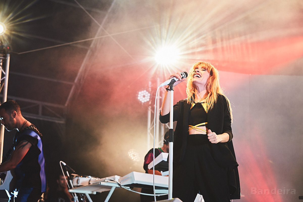 Amor Electro in Afurada 23 Amor%20Elecrto Afurada%40Rui%20Bandeira%20Fotografia 04A8374 Rui Bandeira Fotografia Fotografia de produto e comercial - Fotografia de concertos Amor Electro in Afurada