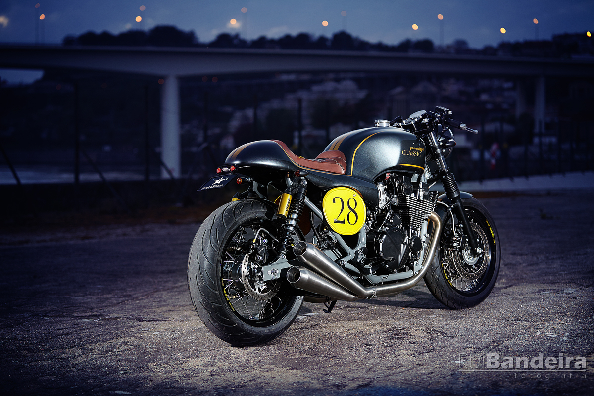 it roCkS bikes - Gravedigger Special Edition Classic 3 cafe racer Gravedigger Special Edition Classic motos bike itrocksbikes fotografia motos porto fotografia de produto Imagem e Marca Rui Bandeira 10 Rui Bandeira Fotografia Fotografia de produto e comercial - Fotografia de concertos it roCkS bikes - Gravedigger Special Edition Classic