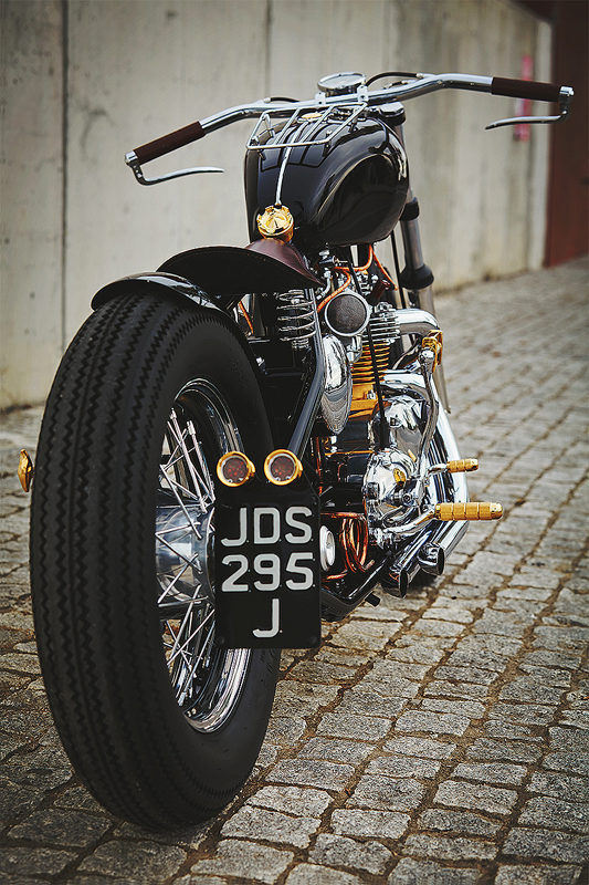 T120R Bobber "Elvira" 2 12 09 2015 3488 Rui Bandeira Fotografia Fotografia de produto e comercial - Fotografia de concertos T120R Bobber "Elvira"
