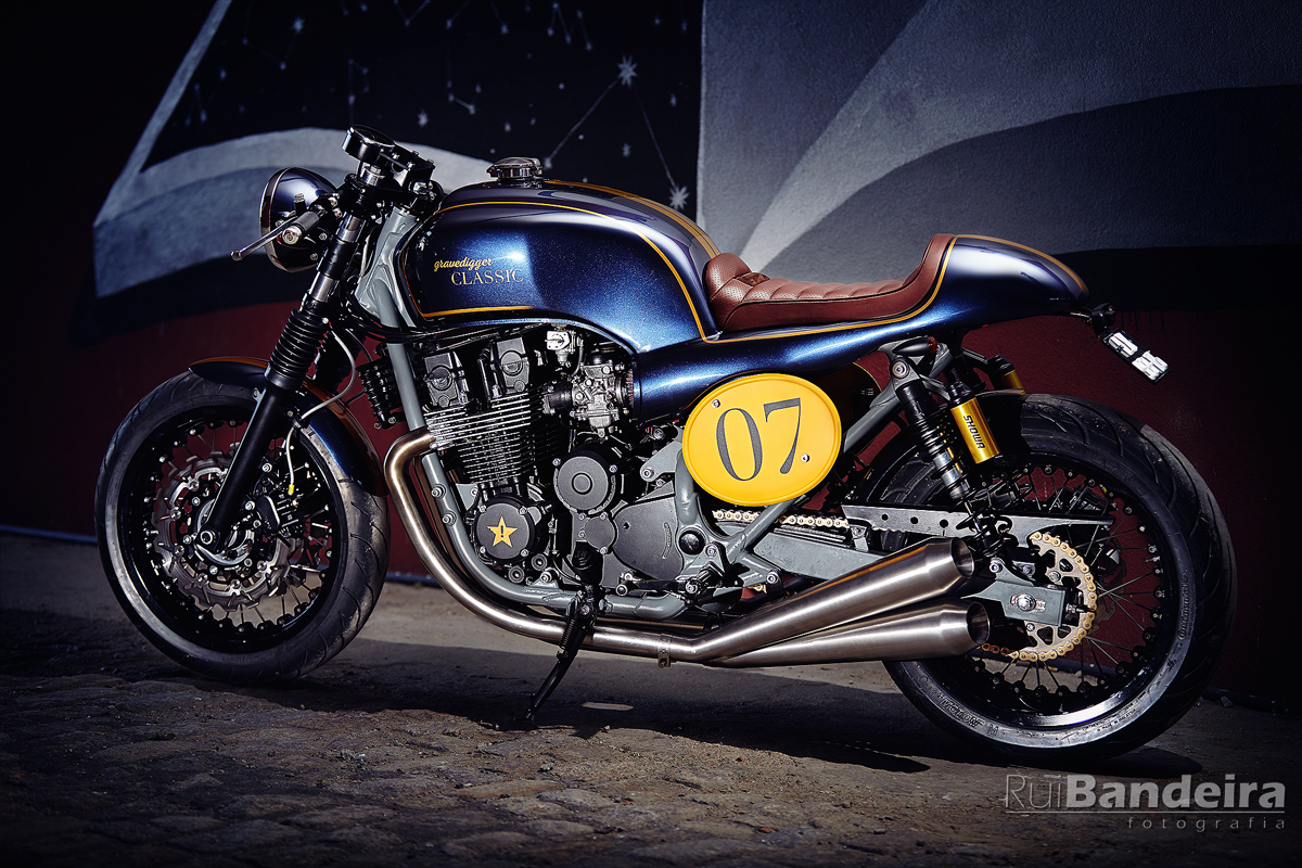 it roCkS bikes - Gravedigger Special Edition Classic 19 cafe racer Gravedigger Special Edition Classic motos bike itrocksbikes fotografia motos porto fotografia de produto Imagem e Marca Rui Bandeira 3 Rui Bandeira Fotografia Fotografia de produto e comercial - Fotografia de concertos it roCkS bikes - Gravedigger Special Edition Classic