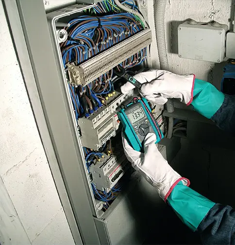 Utilização do KEWMATE num quadro elétrico Utilização do KEWMATE num quadro elétrico