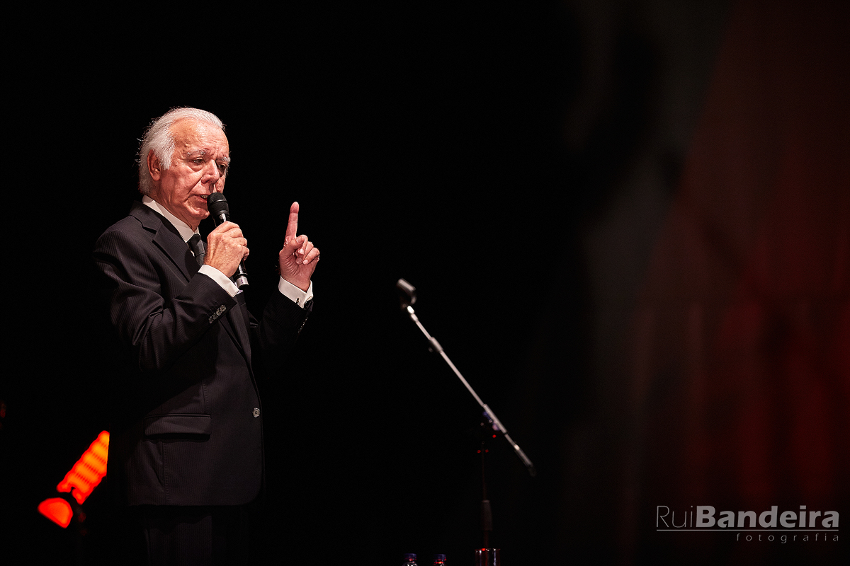 Carlos do Carmo at Guimarães 49 Rui%20Bandeira%20Fotografia Carlos%20do%20Carmo%20Guimaraes MG 7407 Rui Bandeira Fotografia Fotografia de produto e comercial - Fotografia de concertos Carlos do Carmo at Guimarães